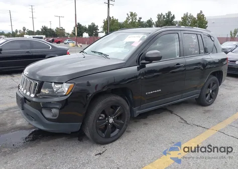 2016 Jeep Compass Sport z USA, uszkodzony, nr VIN 1C4NJCBA2GD753722